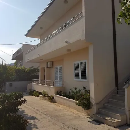 Apartment Damir Trogir Exterior foto